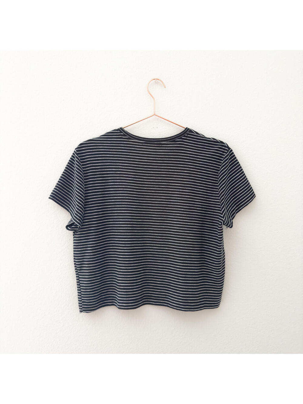 Marine Layer Black Stripe Textured Cropped Tee Size Large - Picture 3 of 4